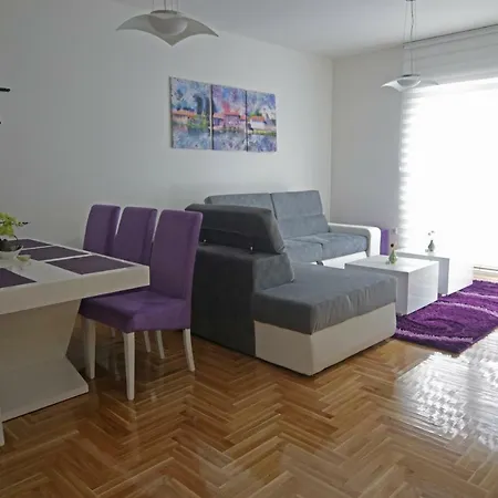 Apartment It